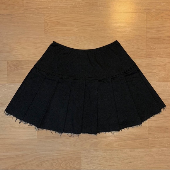 Dolls Kill Current Mood black pleated button mini skirt size XS - Picture 4 of 7